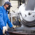 Почему сталь продолжает оставаться основным материалом в машиностроении и что с этим связано